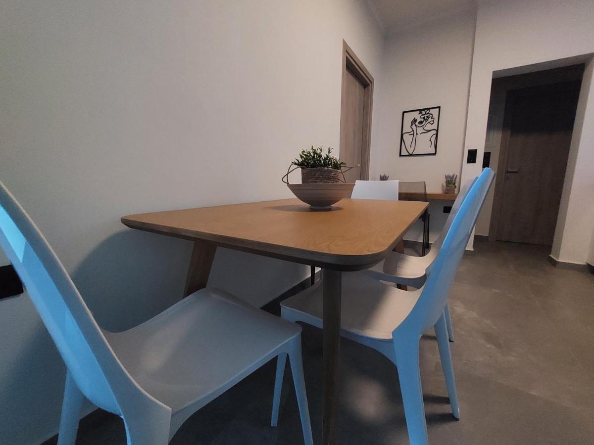 Christellie Luxury Apartment Kiáton Eksteriør bilde